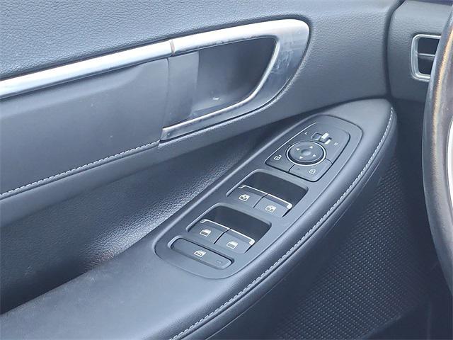 Photo of 2022 Quartz White Hyundai SONATA