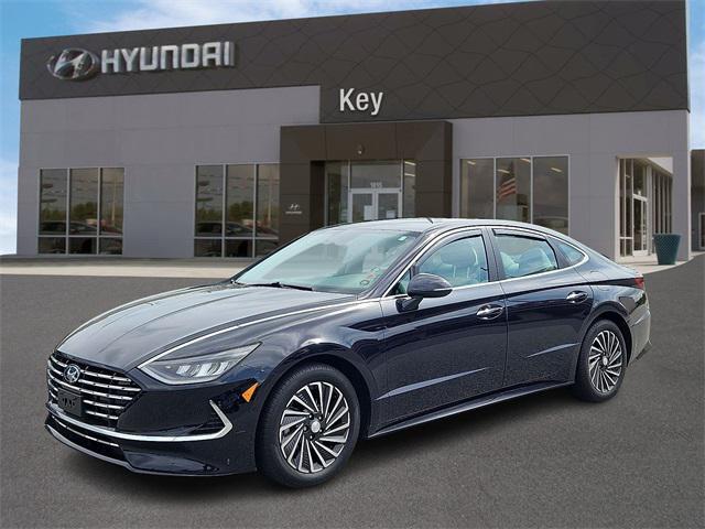 Photo of 2023 Carbon Blue Hyundai SONATA Hybrid