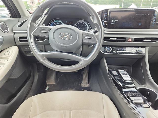 Photo of 2023 Carbon Blue Hyundai SONATA Hybrid