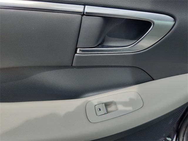 Photo of 2023 Carbon Blue Hyundai SONATA Hybrid