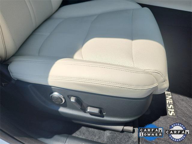 Photo of 2024 Uyuni White Genesis Electrified GV70