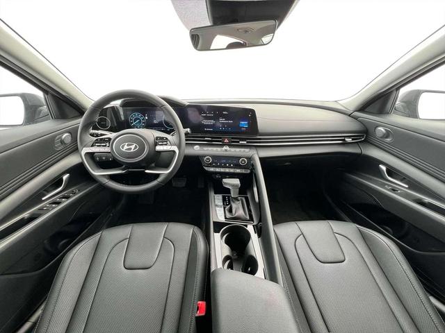 Photo of 2025 Fluid Metal Hyundai ELANTRA HEV