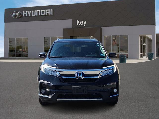 Photo of 2022 Crystal Black Pearl Honda Pilot