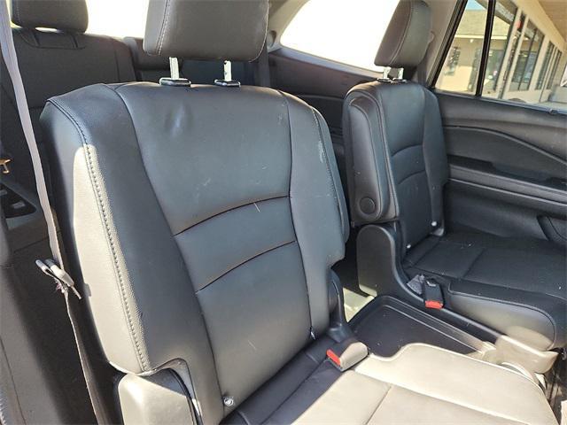 Photo of 2022 Crystal Black Pearl Honda Pilot