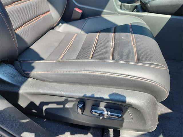 Photo of 2024 Blue Honda CR-V Hybrid
