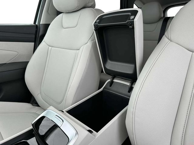 Photo of 2025 Rockwood Green Hyundai TUCSON