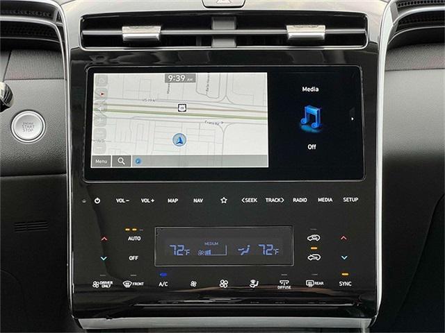 Photo of 2024 Shimmering Silver Hyundai TUCSON Hybrid