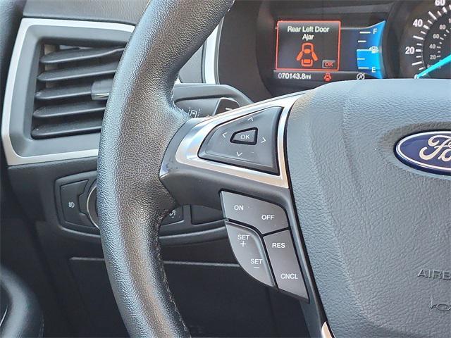 Photo of 2019 Black Metallic Ford Edge