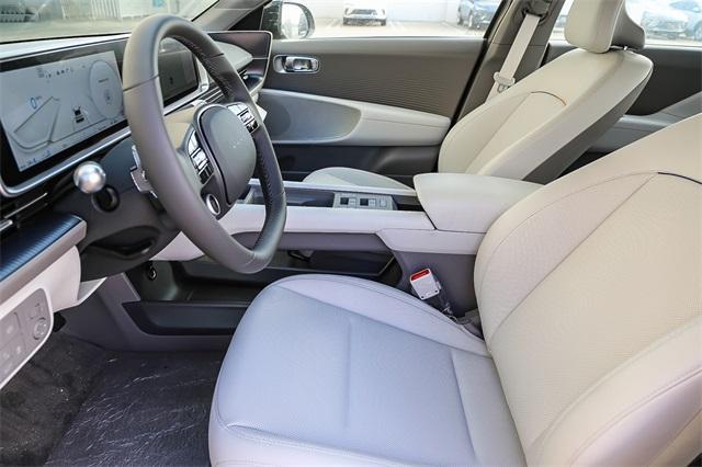 Photo of 2025 Onyx Black Hyundai IONIQ 6