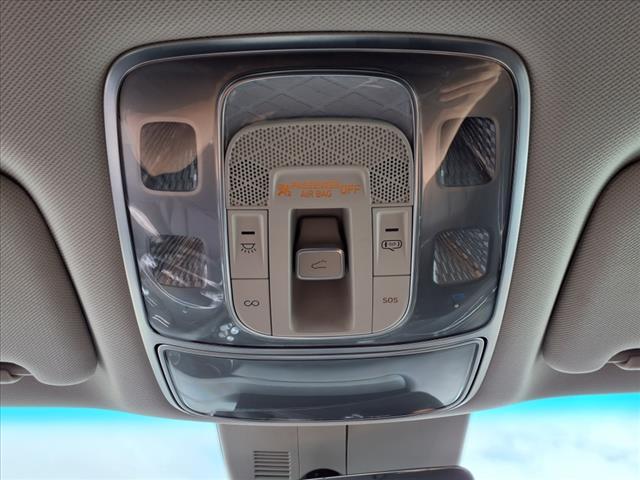 Photo of 2021 Uyuni White Genesis GV80