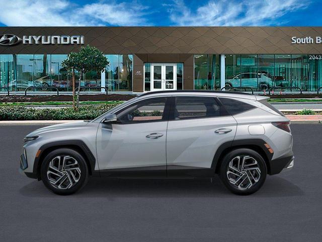 Photo of 2025 Shimmering Silver Hyundai TUCSON Hybrid