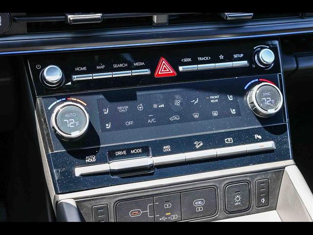 Photo of 2025 Gray Hyundai SANTA FE HEV