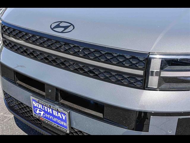 Photo of 2025 Gray Hyundai SANTA FE HEV