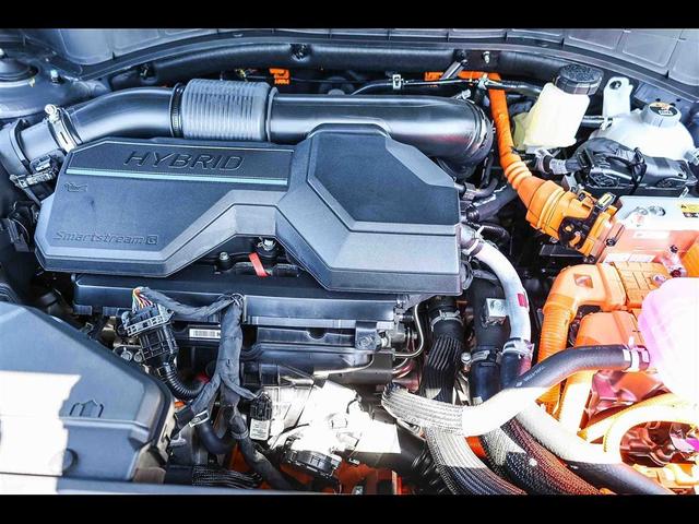 Photo of 2025 Gray Hyundai SANTA FE HEV