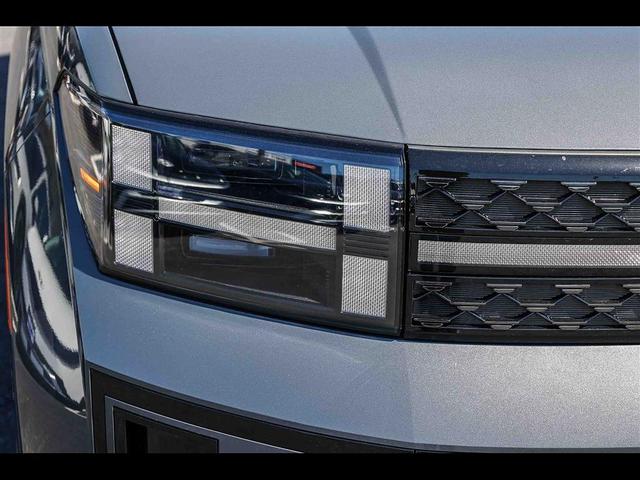Photo of 2025 Gray Hyundai SANTA FE HEV