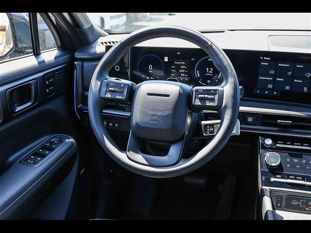 Photo of 2025 Gray Hyundai SANTA FE HEV