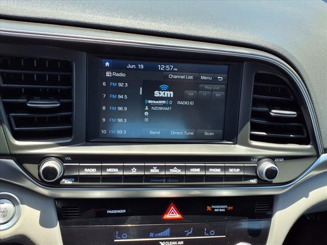Photo of 2020 Phantom Black Hyundai ELANTRA