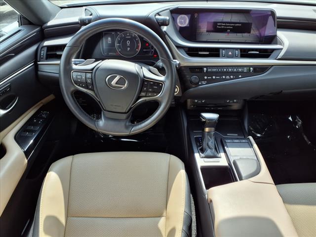Photo of 2020 Eminent White Pearl Lexus ES 350