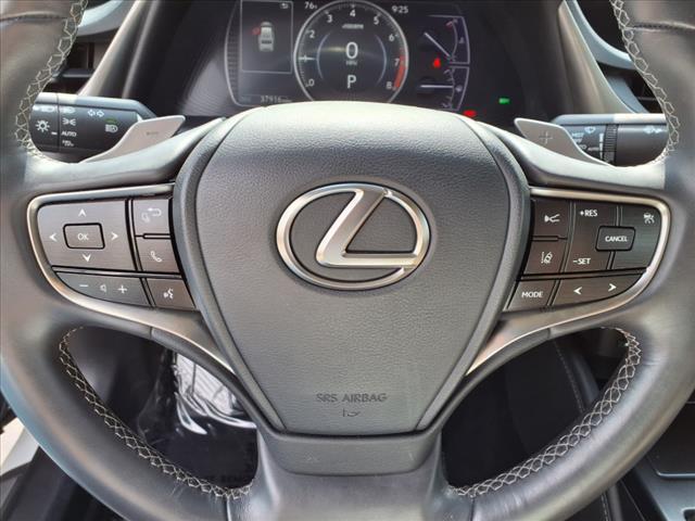 Photo of 2020 Eminent White Pearl Lexus ES 350