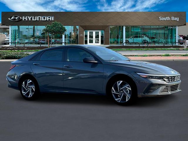 Photo of 2025 Gray Pearl Hyundai ELANTRA HEV
