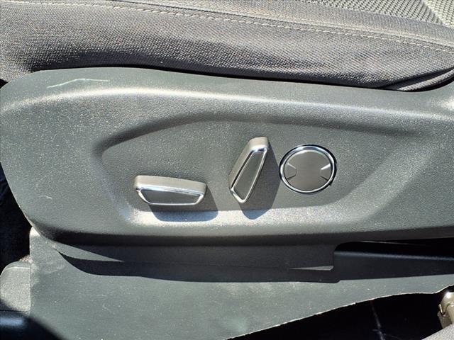 Photo of 2018 Shadow Black Ford Explorer