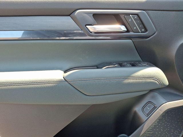 Photo of 2026 Summit White GMC Terrain