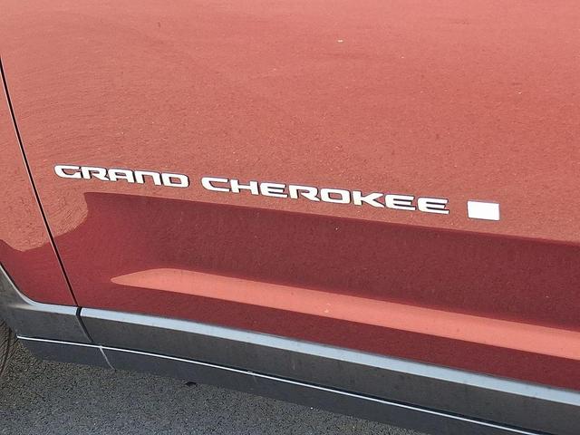 Photo of 2024 Velvet Red Pearlcoat Jeep Grand Cherokee L