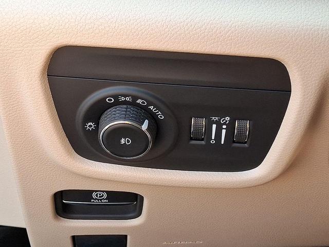 Photo of 2024 Velvet Red Pearlcoat Jeep Grand Cherokee L