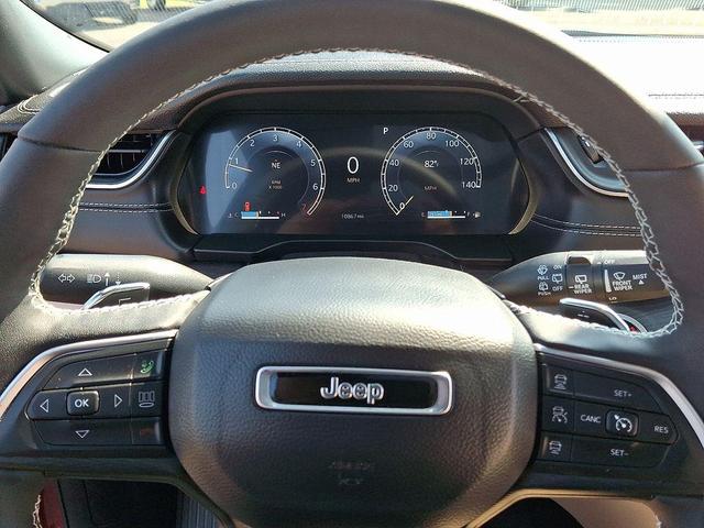 Photo of 2024 Velvet Red Pearlcoat Jeep Grand Cherokee L