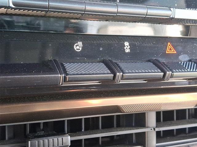 Photo of 2025 Meteorite Metallic (Gray) GMC HUMMER EV Pickup