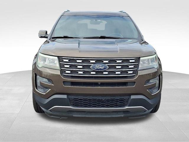 Photo of 2016 Caribou Metallic Ford Explorer