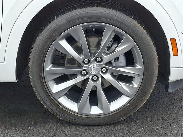 Photo of 2021 Summit White Buick Envision