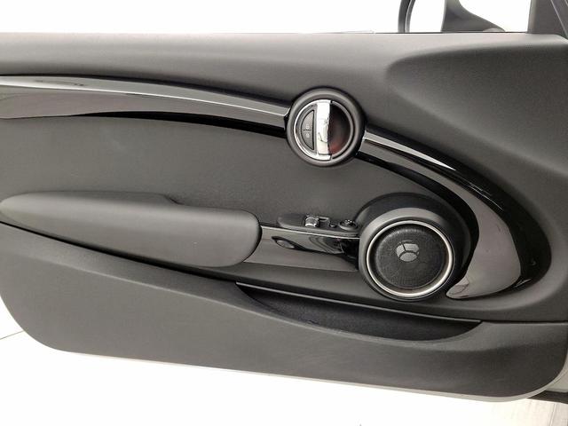 Photo of 2015 Silver MINI Hardtop