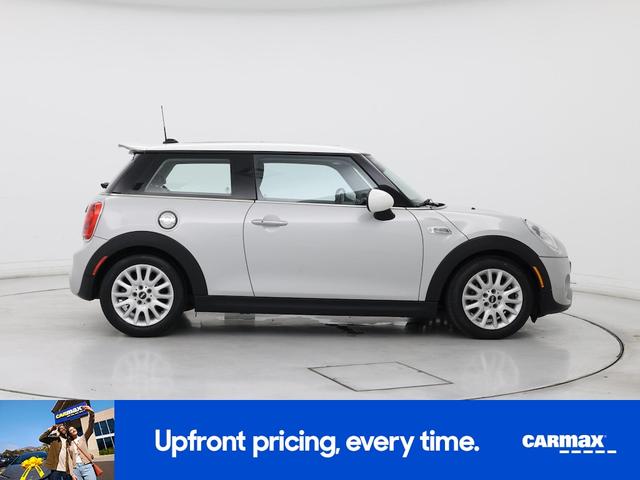 Photo of 2015 Silver MINI Hardtop