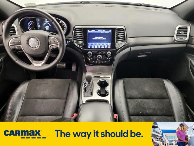 Photo of 2019 White Jeep Grand Cherokee