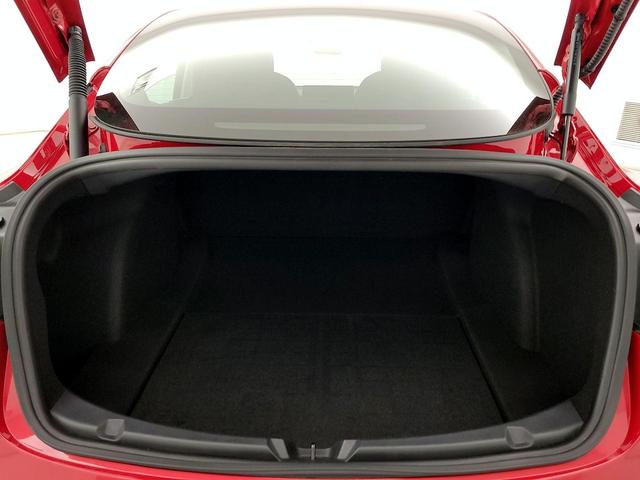 Photo of 2021 Red Tesla Model 3