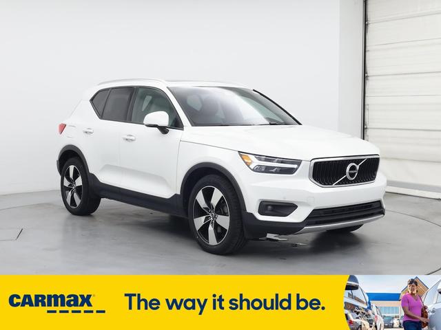 2021 Volvo XC40
