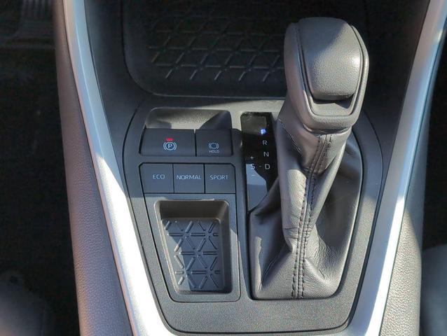 Photo of 2024 Silver Sky Metallic Toyota RAV4