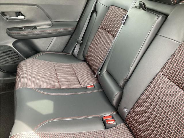 Photo of 2025 Super Black Nissan Kicks