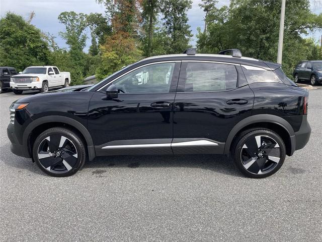 Photo of 2025 Super Black Nissan Kicks