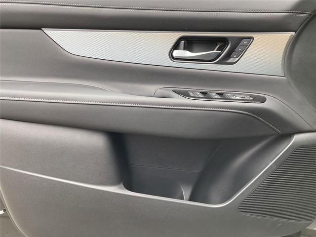 Photo of 2025 Super Black Nissan Murano