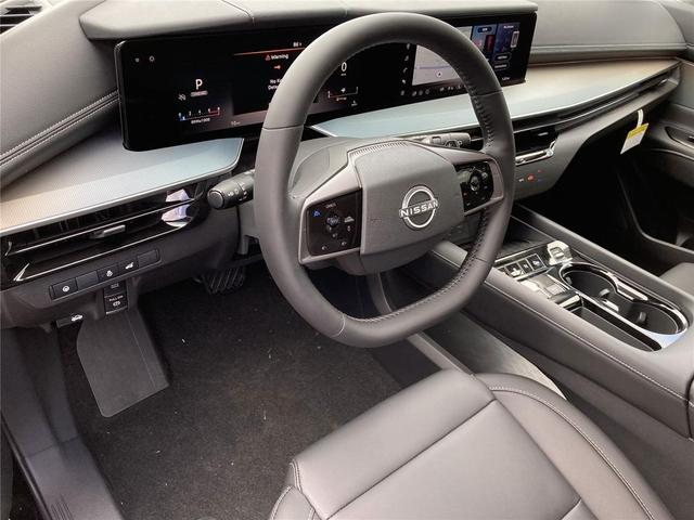 Photo of 2025 Super Black Nissan Murano
