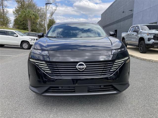 Photo of 2025 Super Black Nissan Murano