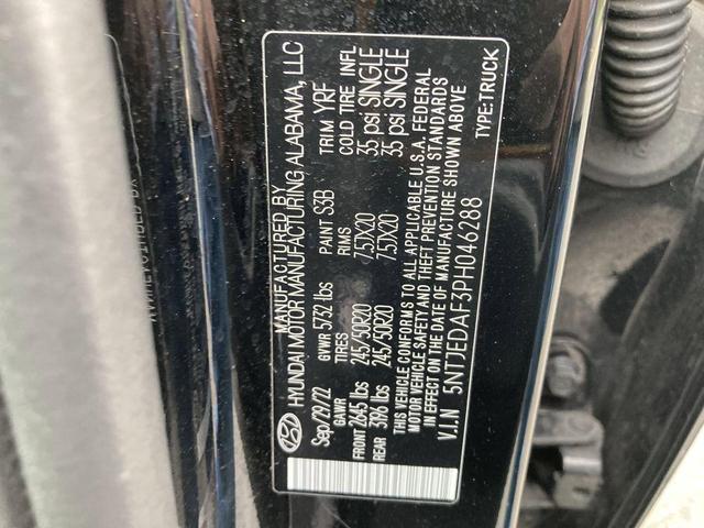 Photo of 2023 Phantom Black Hyundai SANTA CRUZ