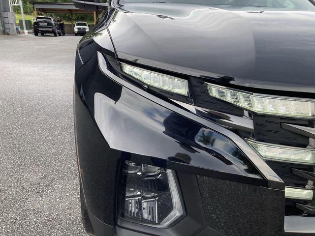 Photo of 2023 Phantom Black Hyundai SANTA CRUZ