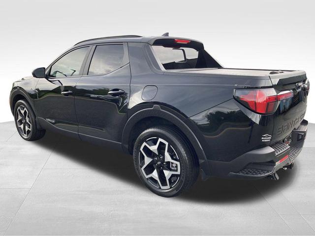 Photo of 2023 Phantom Black Hyundai SANTA CRUZ