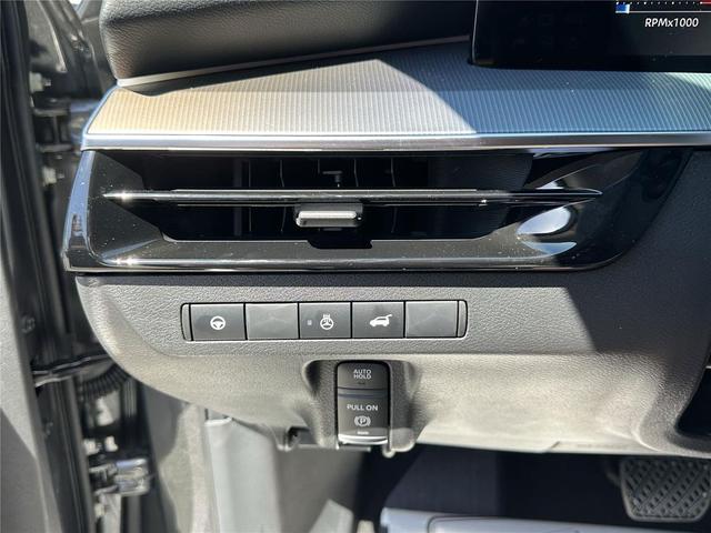 Photo of 2025 Gun Metallic Nissan Murano