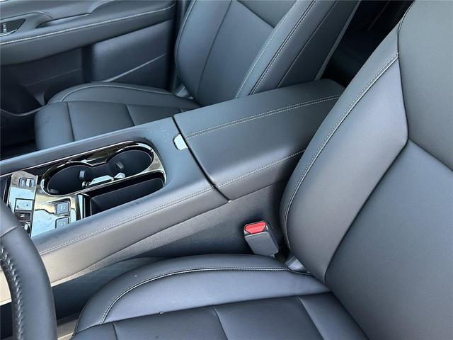 Photo of 2025 Gun Metallic Nissan Murano