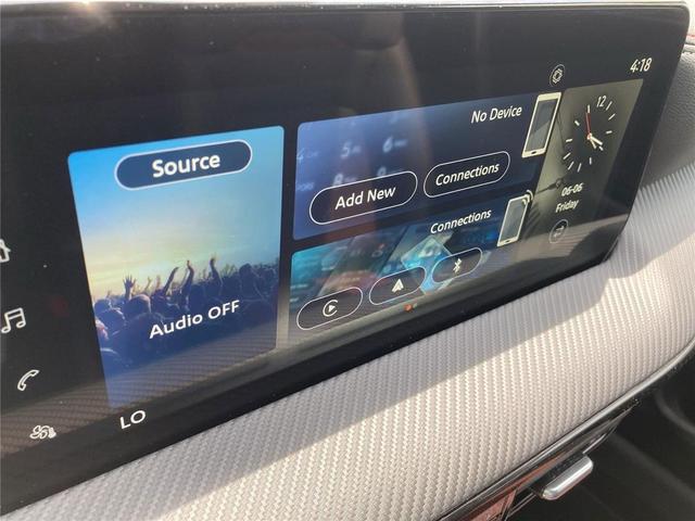 Photo of 2025 Super Black Nissan Kicks