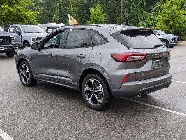 Photo of 2023 CARBONIZED GRAY METALLIC Ford Escape